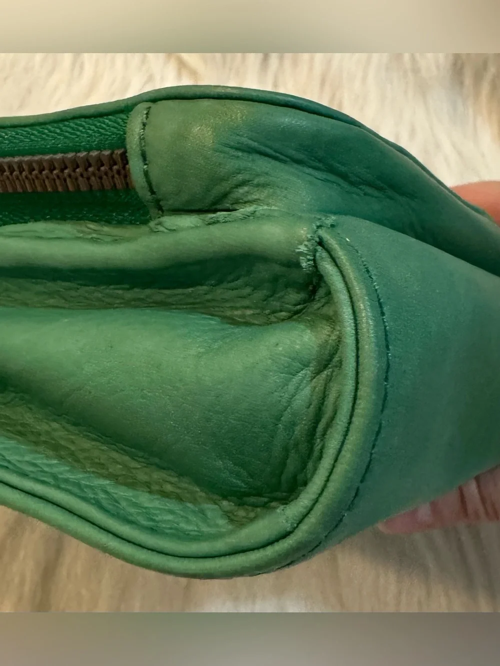 American Leather Co. Kansas Crossbody Calf Leather Vibrant Green EUC